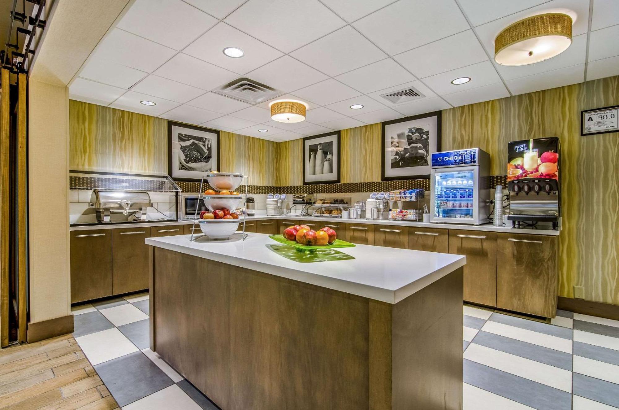 Comfort Inn Raleigh Midtown Экстерьер фото