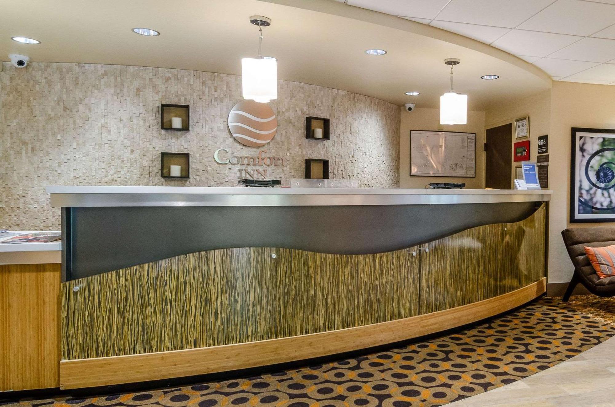 Comfort Inn Raleigh Midtown Экстерьер фото